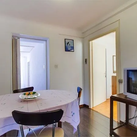 Mit Balkon By Interhome Appartement *