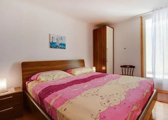 Appartement Mit Balkon By Interhome